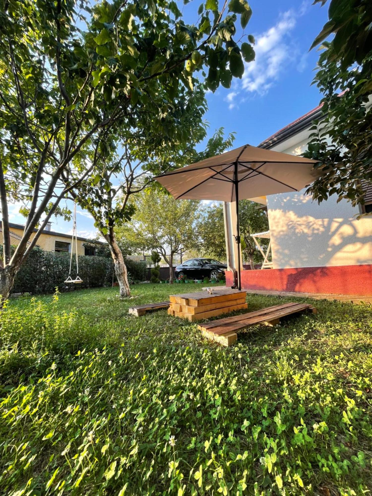 Riza Guest House Puke Exterior photo